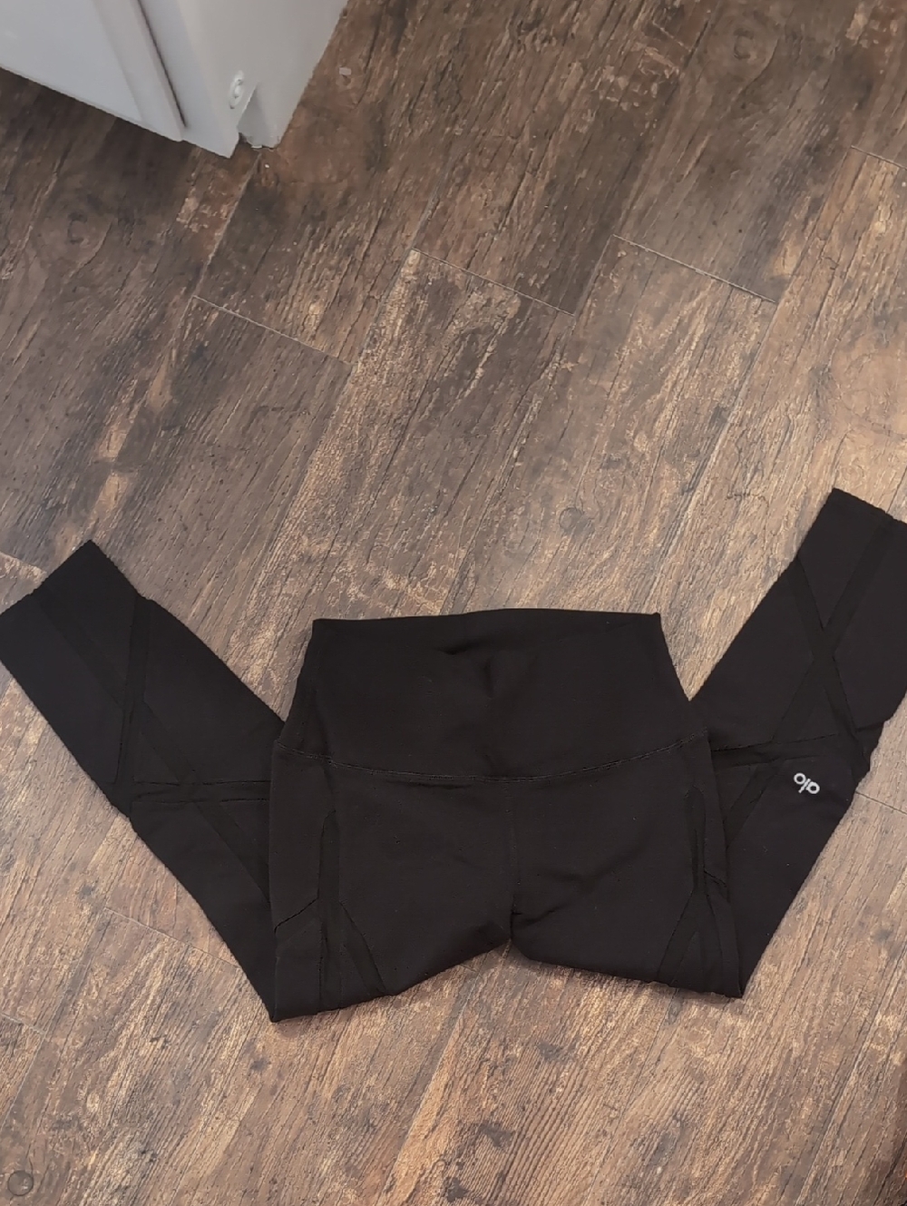 Alo Capri mesh leggings